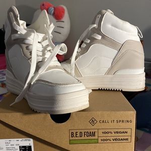 High cut shoes/sneakers(CALLITSPRING)